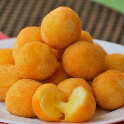 03 ‒ Bolinho de queijo
